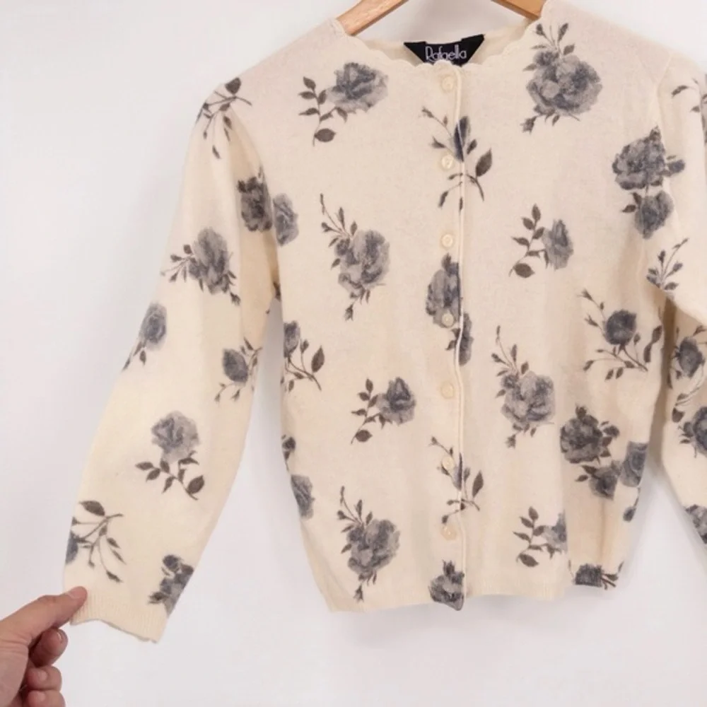 Vintage Floral Cardigan Sweater Womens M Cottage Light‎ Academia Feminine Cream - Picture 2 of 11
